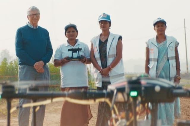 Bill Gates interacts with Drone Didis in India