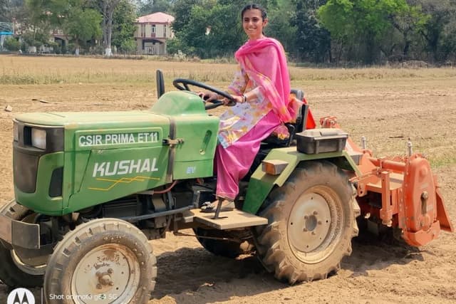 CSIR-CMERI Showcases E-Tractor and E-Tiller in Ludhiana, Accelerating Green Farm Innovations