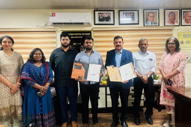 ICAR-NBAIR Transfers Eco-Friendly ‘Shatpada’ Pest Management Technologies to Industry